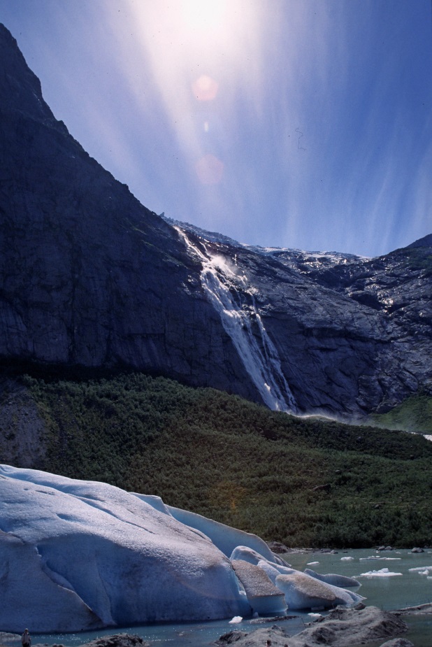 Gletscher/Wasserfall